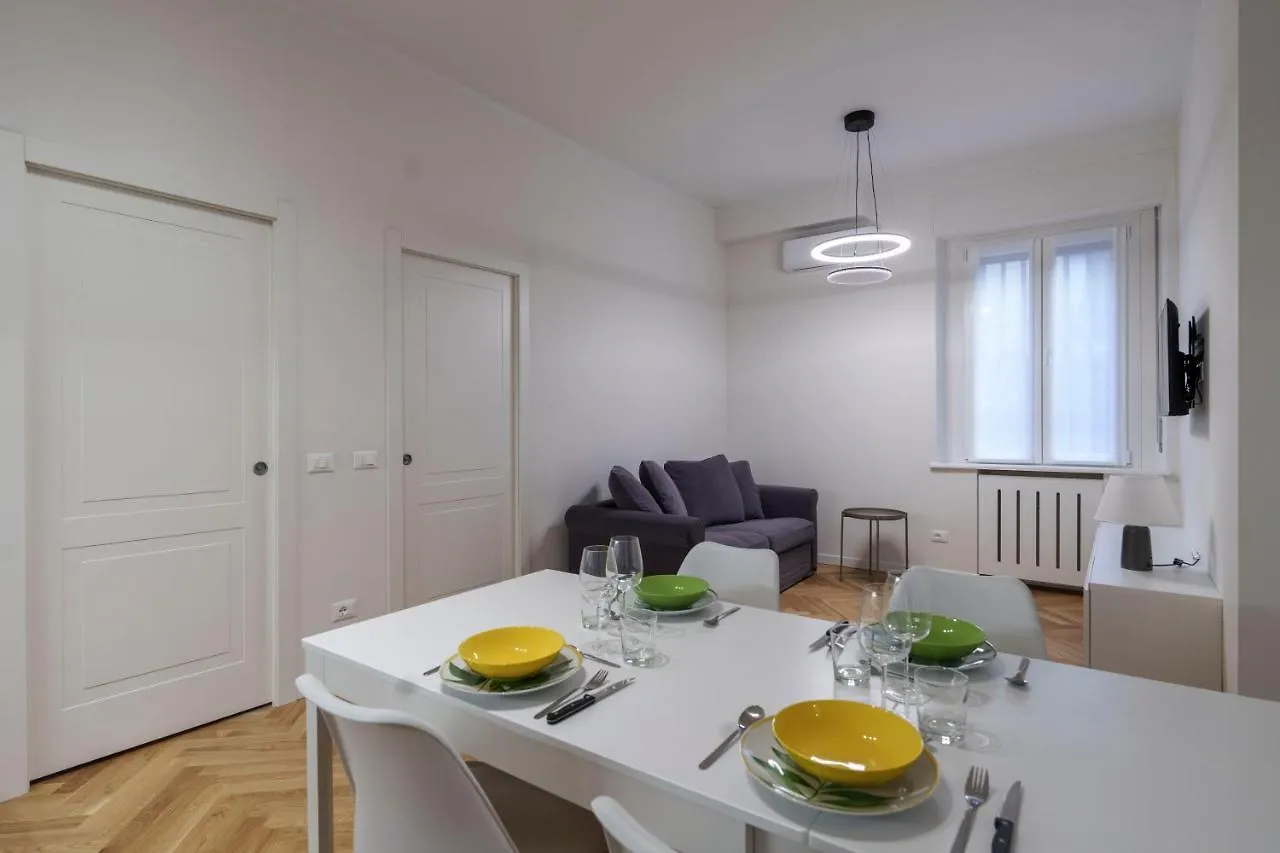 Porta Venezia-Trilocale-Luxury Con Wifi-Neflix Apartamento Milão